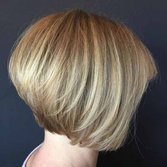 Carré blond classique Carré blond classique