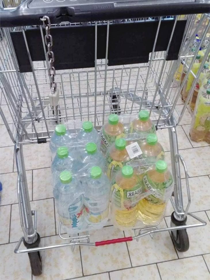 Cette fonction permet de transporter des boissons Cette fonction permet de transporter des boissons