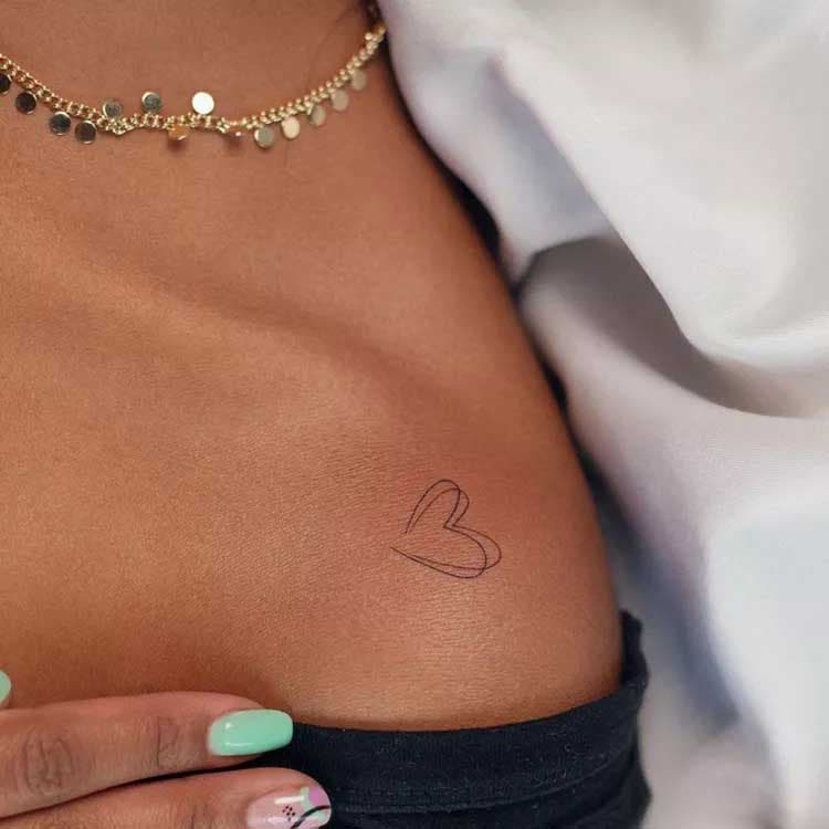 Tatouage double cœur minimaliste Tatouage double cœur minimaliste