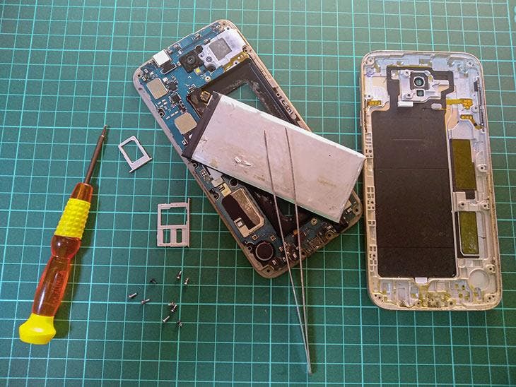 Téléphone décomposé et en pièces Téléphone décomposé et en pièces
