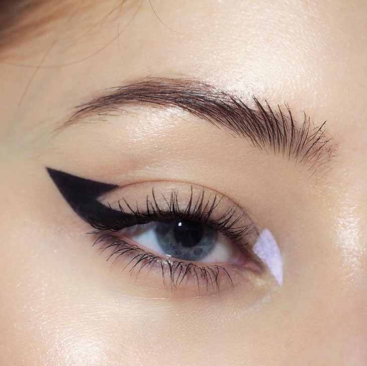 Maquillage pour les yeux audacieux. - source : spm