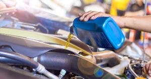 Vidange voiture : tous les combien selon le type de carburant et l’âge du véhicule